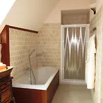Le Manoir De Mathan A La Campagne 5 Mn D'arromanches Et 10 Mn De Bayeux Hotel