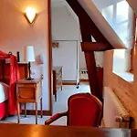 Hotel Le Manoir De Mathan A La Campagne 5 Mn D'arromanches Et 10 Mn De Bayeux 3*
