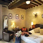 Le Manoir De Mathan A La Campagne 5 Mn D'arromanches Et 10 Mn De Bayeux Hotel 3*