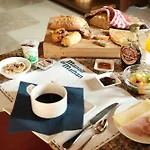 Отель Le Manoir De Mathan A La Campagne 5 Mn D'arromanches Et 10 Mn De Bayeux