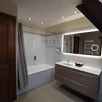 Le Manoir De Mathan A La Campagne 5 Mn D'arromanches Et 10 Mn De Bayeux Hotel