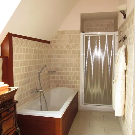 Le Manoir De Mathan A La Campagne 5 Mn D'arromanches Et 10 Mn De Bayeux Hotel