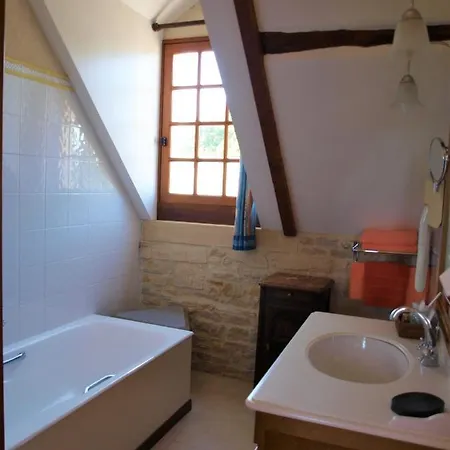 Otel Le Manoir De Mathan A La Campagne 5 Mn D'arromanches Et 10 Mn De Bayeux Crépon