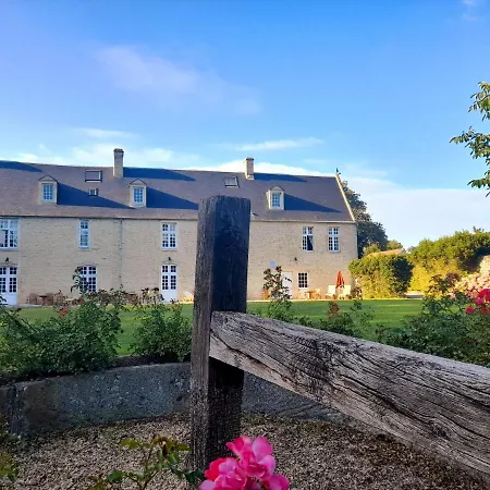 Le Manoir De Mathan A La Campagne 5 Mn D'arromanches Et 10 Mn De Bayeux Hotel Crepon