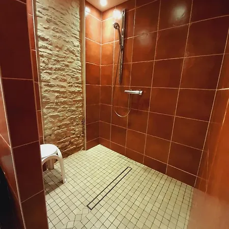 Hotel Le Manoir De Mathan A La Campagne 5 Mn D'arromanches Et 10 Mn De Bayeux Crepon