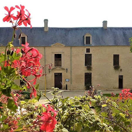 Le Manoir De Mathan A La Campagne 5 Mn D'arromanches Et 10 Mn De Bayeux 3*