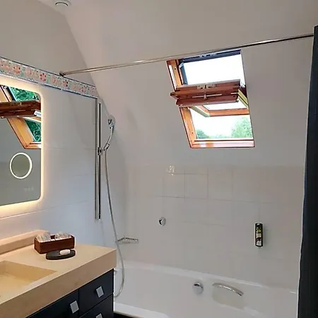 Le Manoir De Mathan A La Campagne 5 Mn D'arromanches Et 10 Mn De Bayeux 3*