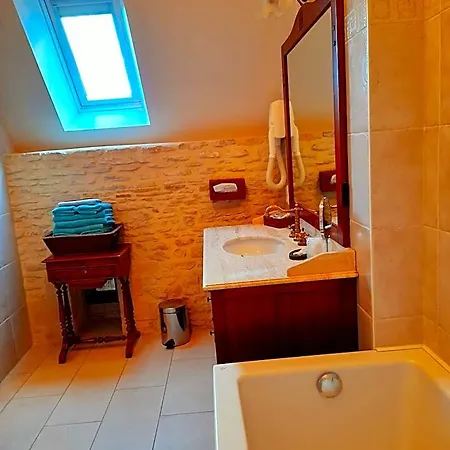 Le Manoir De Mathan A La Campagne 5 Mn D'arromanches Et 10 Mn De Bayeux 3* Crépon
