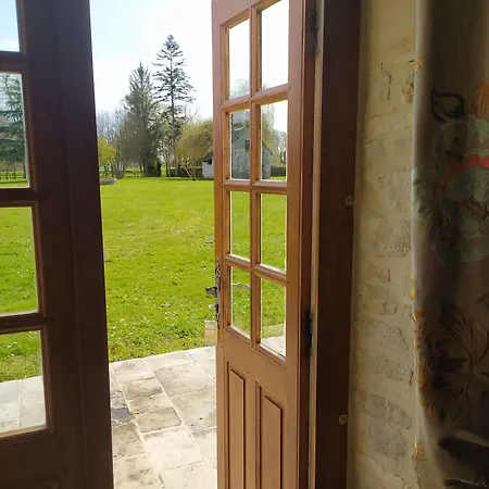 Le Manoir De Mathan à La Campagne 5 Mn D'arromanches Et 10 Mn De Bayeux 3* Crépon