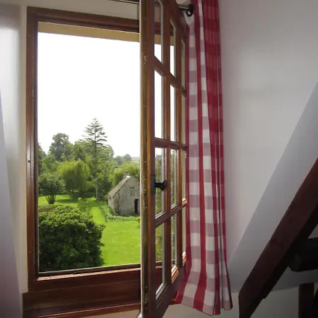Le Manoir De Mathan A La Campagne 5 Mn D'arromanches Et 10 Mn De Bayeux 3*