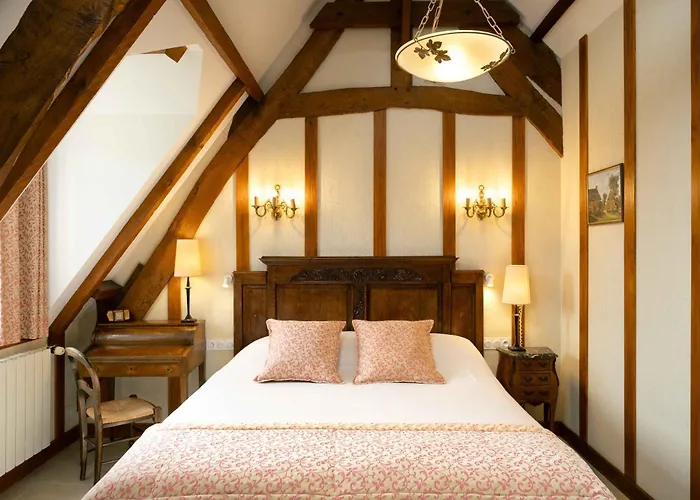 Le Manoir De Mathan A La Campagne 5 Mn D'arromanches Et 10 Mn De Bayeux 3*